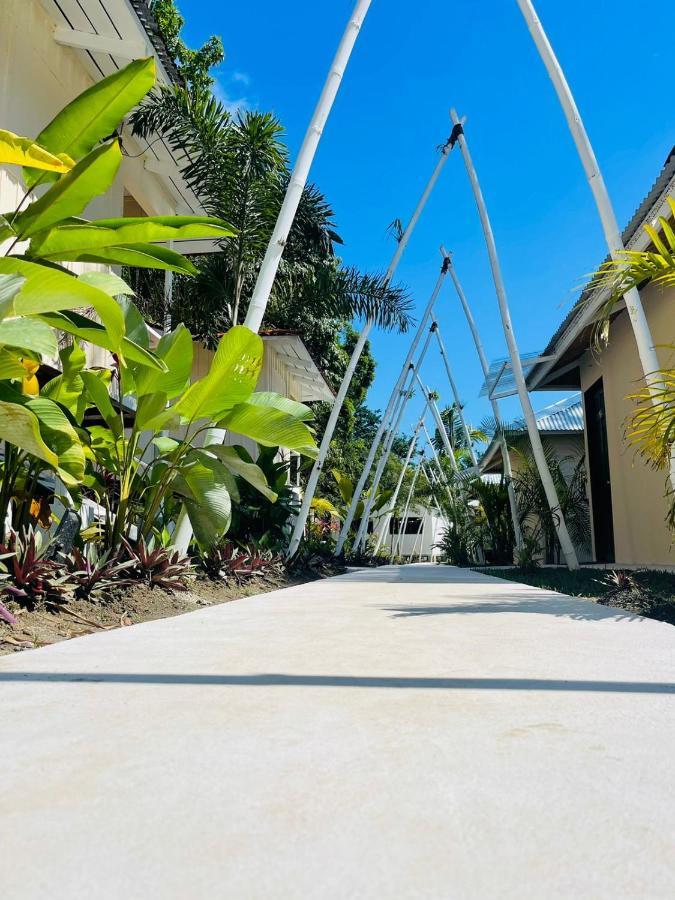 Grand Park Manuel Antonio Hotel Quepos Exterior photo